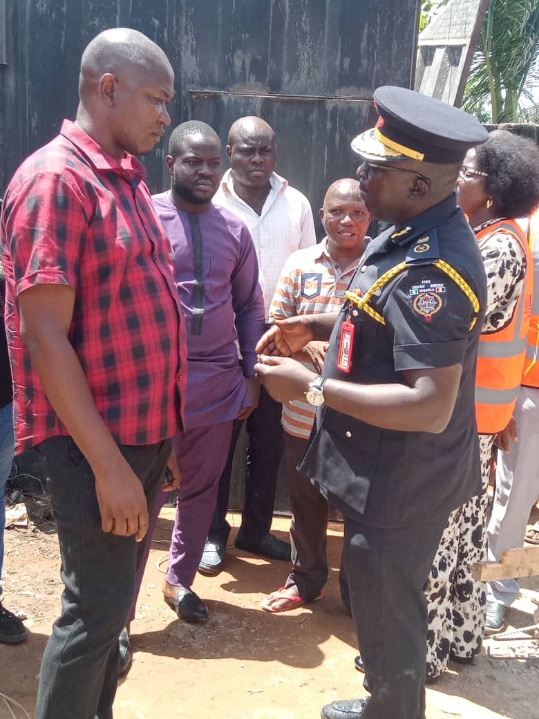 COLLAPSED BUILDING: COUNCIL CHAIRMAN OF ENUGU EAST LG VISITS SITE AT ABAKPA&nbsp;NIKE